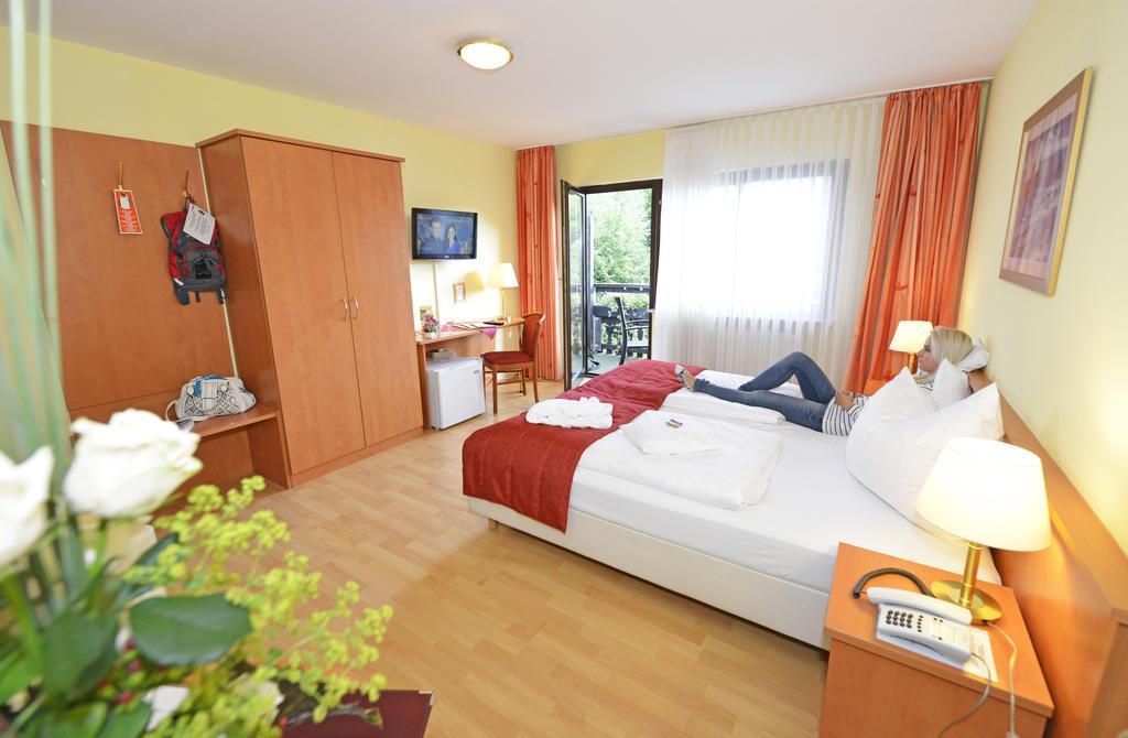 Hotel Die Kleine Blume Erfweiler Luaran gambar