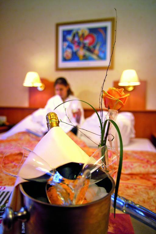 Hotel Die Kleine Blume Erfweiler Luaran gambar