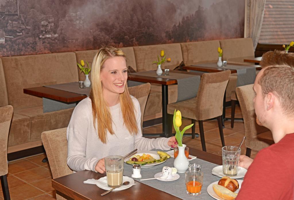 Hotel Die Kleine Blume Erfweiler Luaran gambar