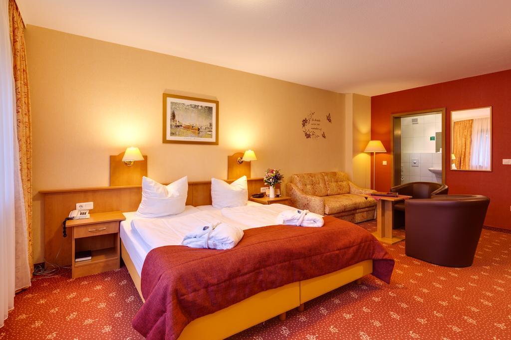Hotel Die Kleine Blume Erfweiler Luaran gambar