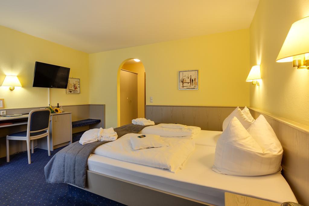 Hotel Die Kleine Blume Erfweiler Luaran gambar