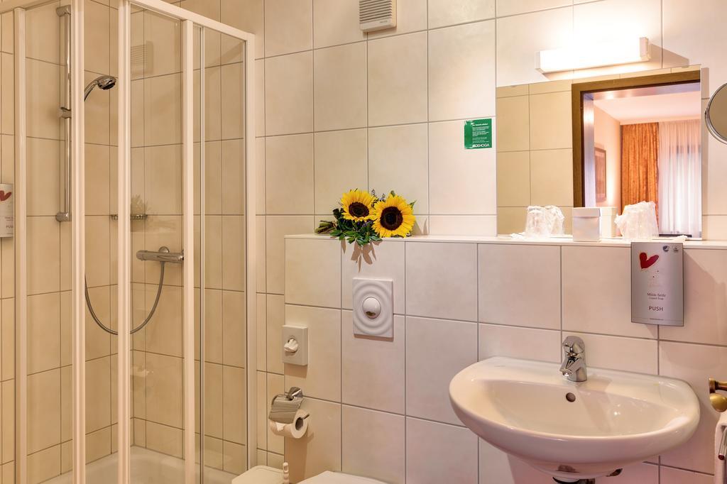 Hotel Die Kleine Blume Erfweiler Luaran gambar
