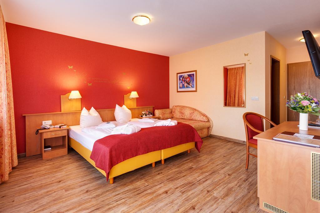 Hotel Die Kleine Blume Erfweiler Luaran gambar